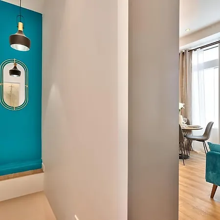 Apartment Newly Renovated ! Stunning 2br In The Heart Of 15 Paris