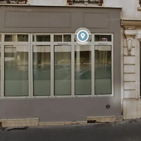 Newly Renovated ! Stunning 2br In The Heart Of 15 Parigi